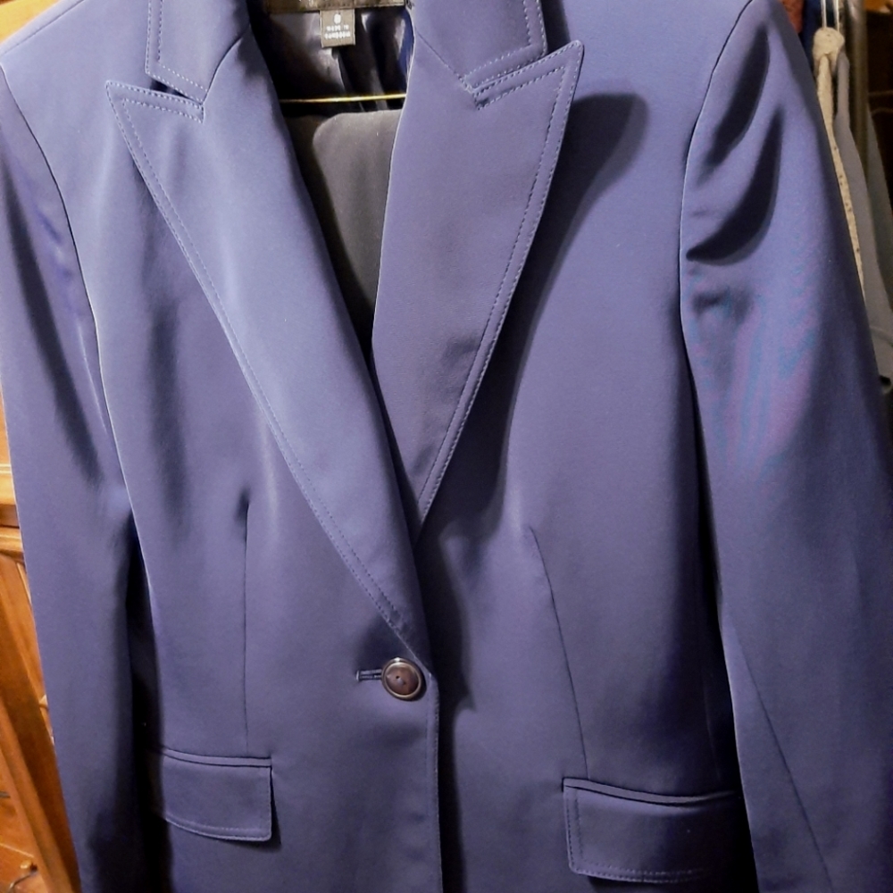 KASPER pantsuit size 8 purple black one-button